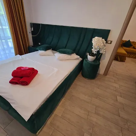 Apartamento Luxury Seaview Azizi - Pool & Latera Mare Năvodari