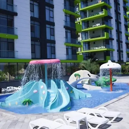 Apartamento Luxury Seaview Azizi - Pool & Latera Mare Năvodari