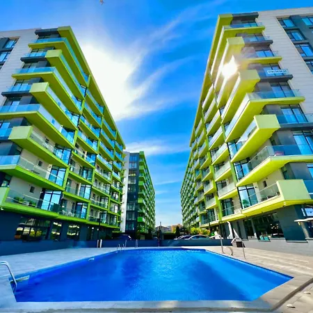 Luxury Seaview Azizi - Pool & Latera Mare Apartamento *