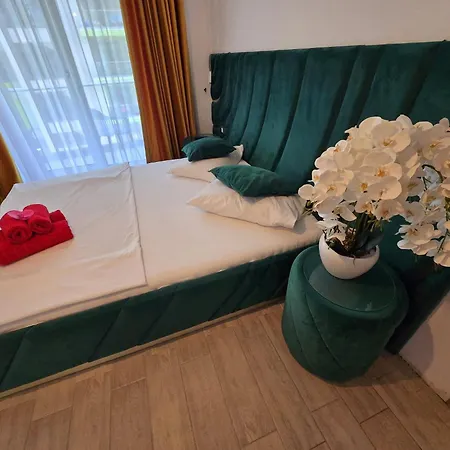 Apartamento Luxury Seaview Azizi - Pool & Latera Mare *